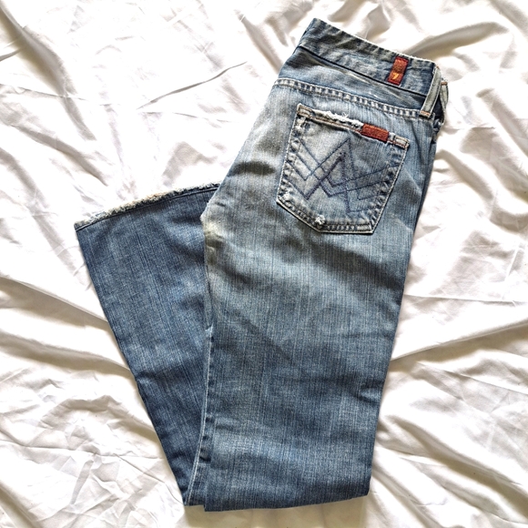 🔴3/$15 7 for all mankind | Womens light blue distressed boot cut jean 26 - Picture 1 of 16